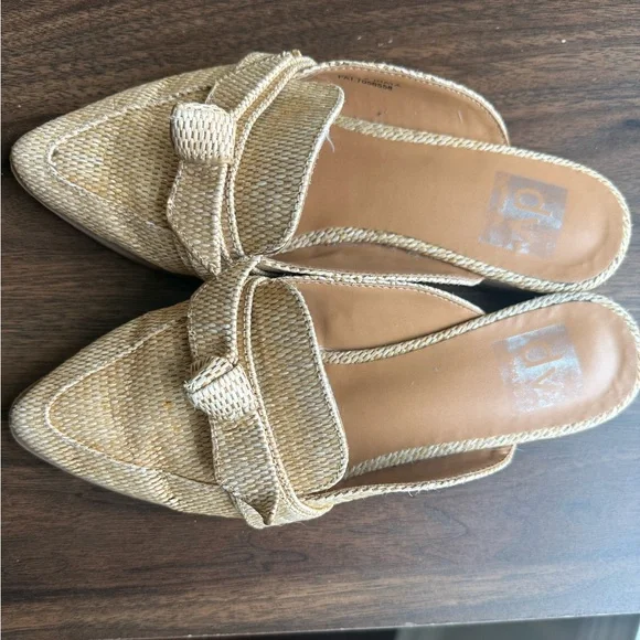 Dolce Vita Natural Raffia Pointed-Toe Slip-On Mules with Bow - Picture 5 of 6